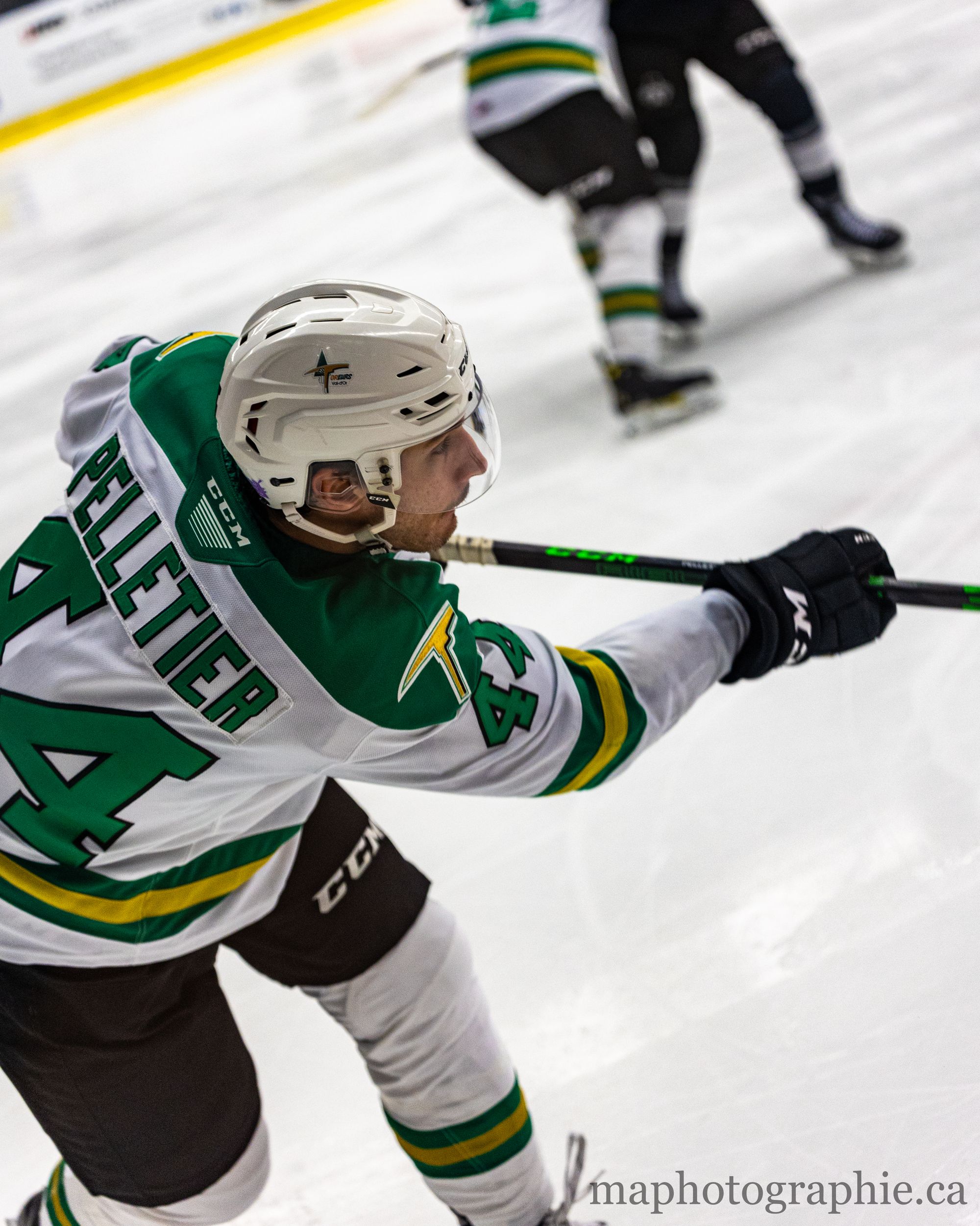 L'Armada recoit Les Foreurs de Val d'Or